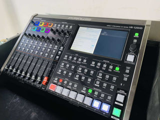 Roland VR-120HD Professional Video Mixer Direct Streaming foto 6