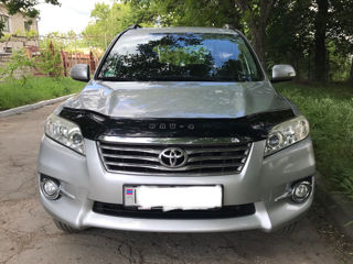 Toyota Rav 4 фото 2