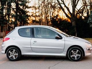 Peugeot 206 foto 4