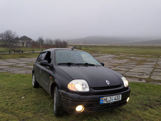 Renault Clio foto 3