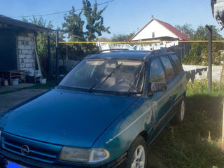 Opel Astra foto 2