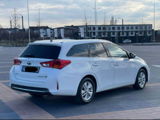 Toyota Auris foto 2