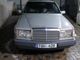 Mercedes Series (W124)