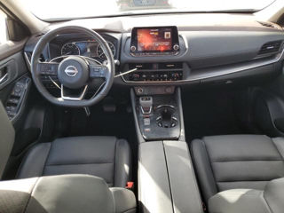 Nissan Rogue foto 8