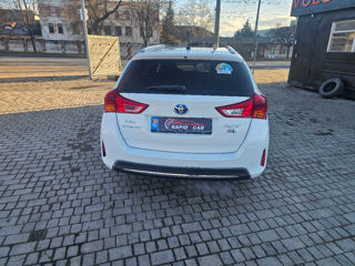 Toyota Auris foto 6