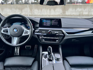 BMW 5 Series foto 6