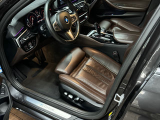 BMW 5 Series foto 8