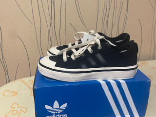 Adidas original negre m.38(uk5 )noi -700 leAdidas original albi m.36 2/3(uk4 )noi geox 36-350 lei, v