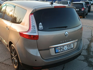 Renault Grand Scenic foto 9