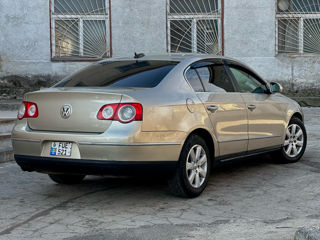 Volkswagen Passat foto 4