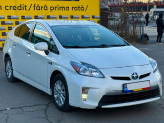 Toyota Prius фото 5