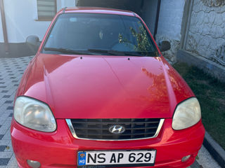 Hyundai Accent foto 5