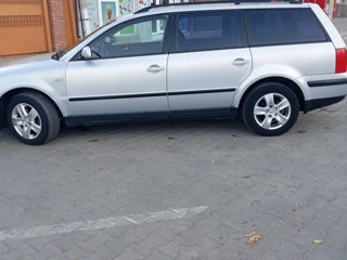 Volkswagen Passat foto 2