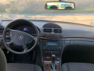Mercedes Benz w211 foto 6