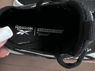 se vind adidasi Reebok foto 3