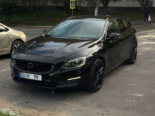 Volvo V60 foto 2