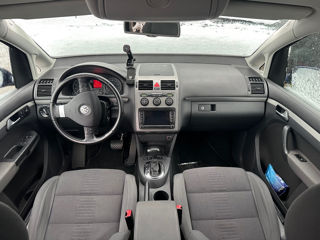 Volkswagen Touran foto 6