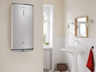 Doar 5700 lei - Boiler electric Ariston VELIS Pro 80 litri foto 2