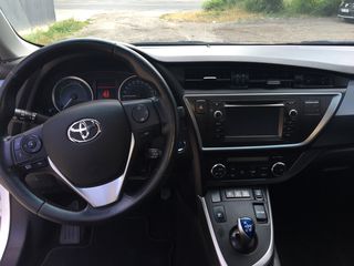 Toyota Auris foto 7