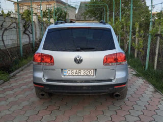 Volkswagen Touareg foto 2