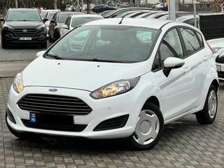 Ford Fiesta foto 3