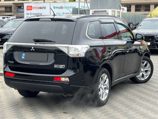 Mitsubishi Outlander foto 5