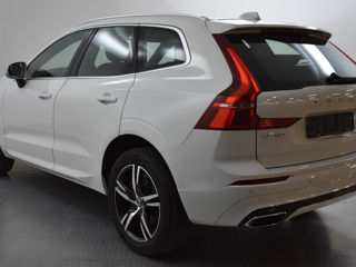 Volvo XC60 foto 2