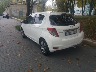 Toyota Yaris foto 5