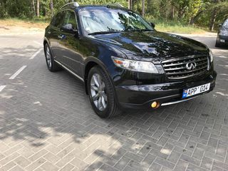 Infiniti FX foto 2