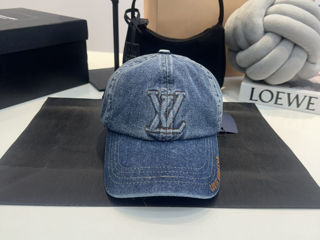 "Louis Vuitton" baseball cap