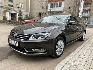 Volkswagen Passat foto 4