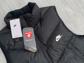 Nike windrunner insulated gilet foto 1