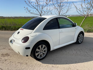 Volkswagen New Beetle foto 5