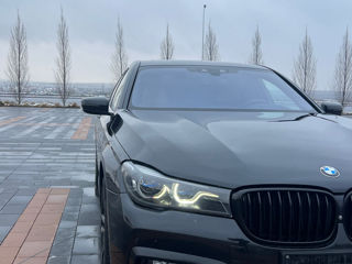 BMW 7 Series foto 2