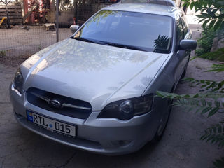 Subaru Legacy foto 2