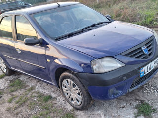 Dacia Logan foto 1