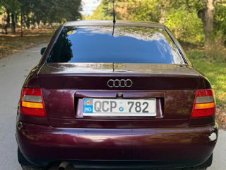 Audi A4 foto 2