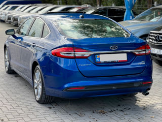 Ford Fusion foto 5