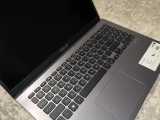 Asus X509 JA Intel Core i5 RAM:8GB Intel UHD Graphics foto 3