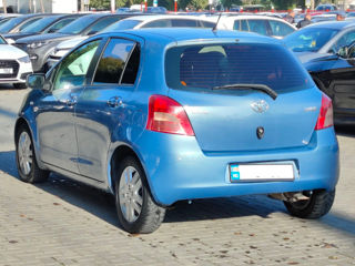 Toyota Yaris foto 5