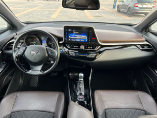 Toyota C-HR foto 10