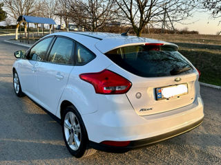 Ford Focus foto 6