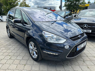 Ford S-Max foto 1