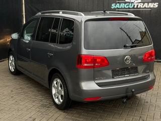 Volkswagen Touran foto 6