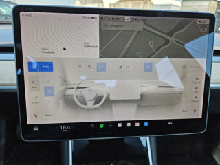 Tesla Model 3 foto 7