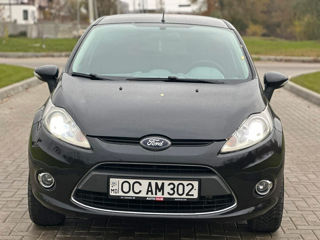 Ford Fiesta foto 3