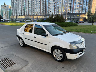 Dacia Logan foto 4