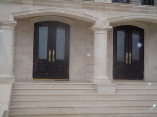 Двери  и окна из сибирской лиственницы