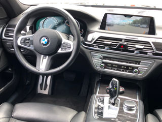 BMW 7 Series foto 13