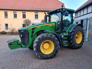 John Deere 8295 R.